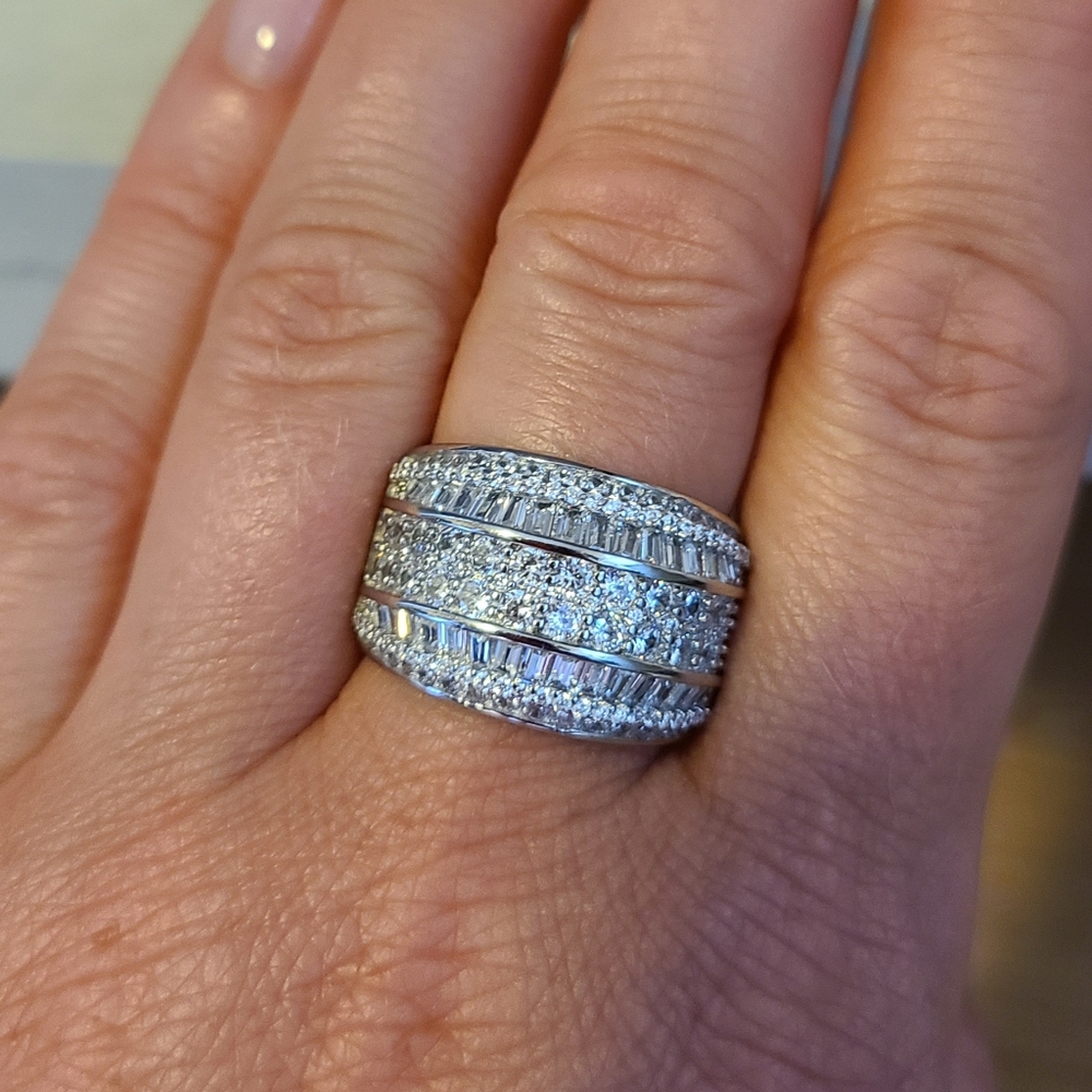 Sterling Silver Cubic Zirconia ring